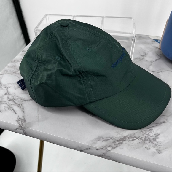 Vineyard Vines Hunter Green Nylon Adjustable Hat Waterproof Outdoor Golf Boating - Picture 7 of 7